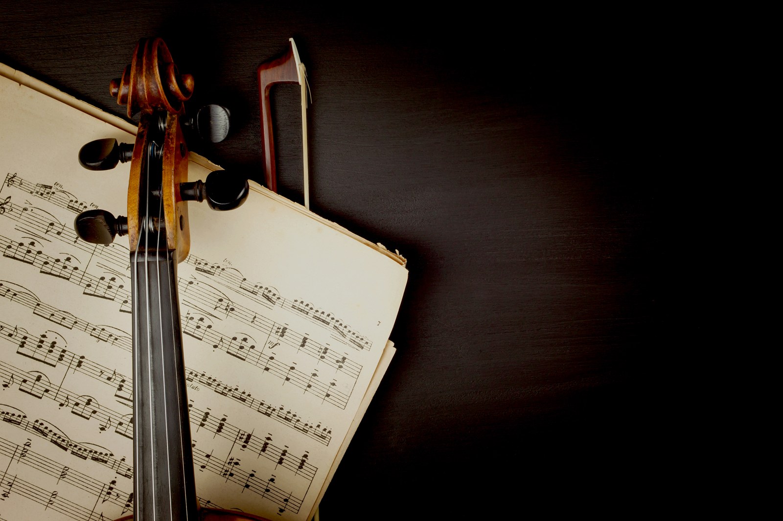 Violin and sheet music from the original Heartwave website