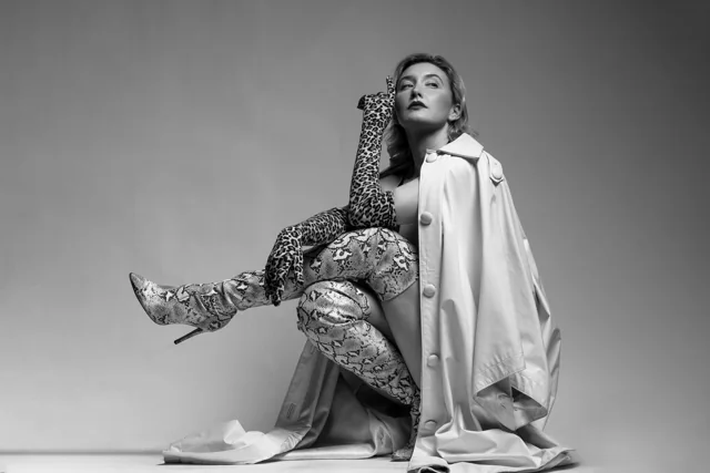 Jordan — burlesque portfolio photograph 3