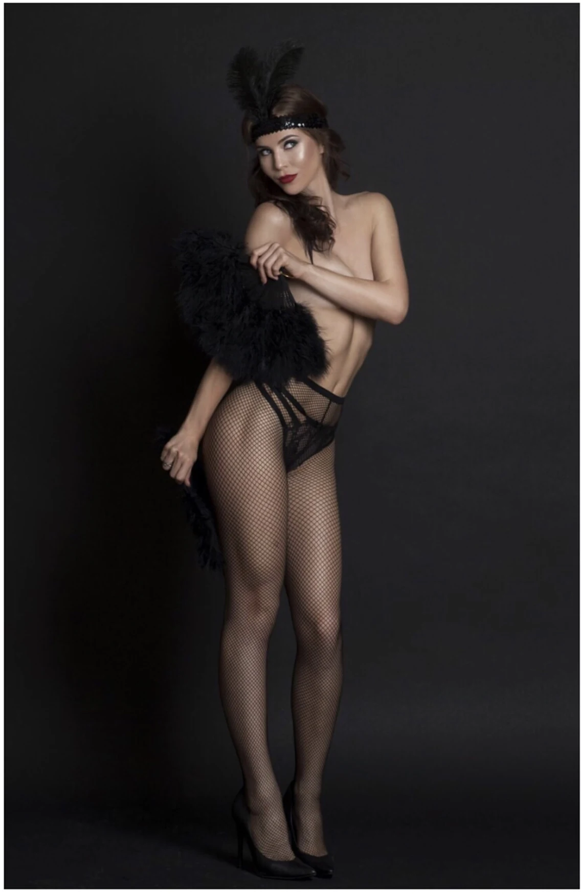 Karina — burlesque dancer