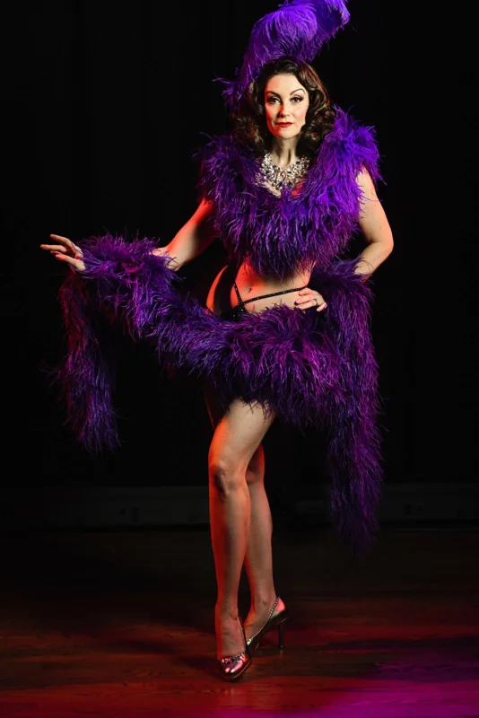 Rosie — burlesque portfolio photograph 2