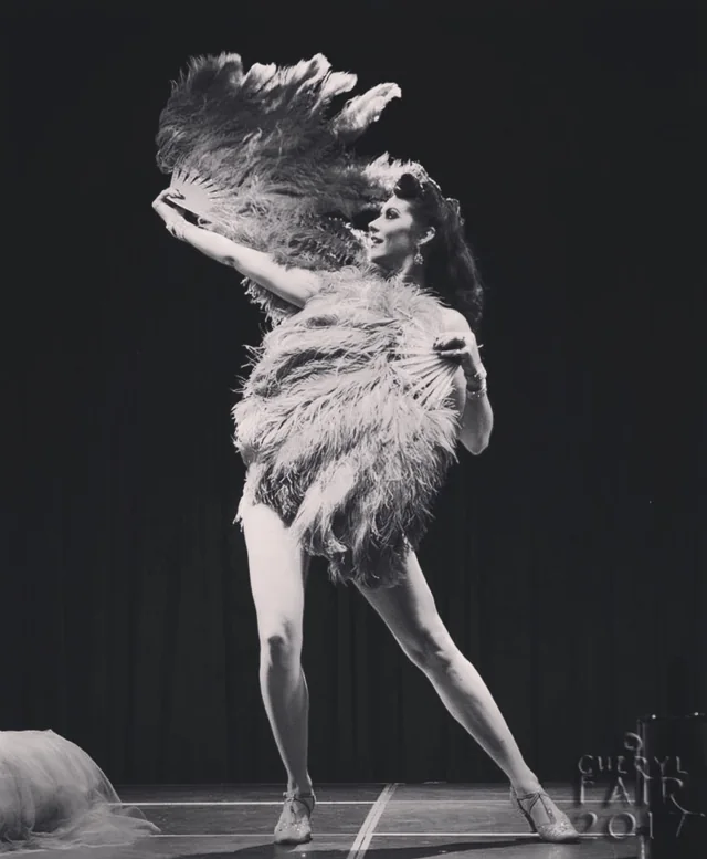 Rosie — burlesque portfolio photograph 12